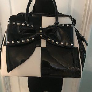 Betsey Johnson purse very good condition pre-owned